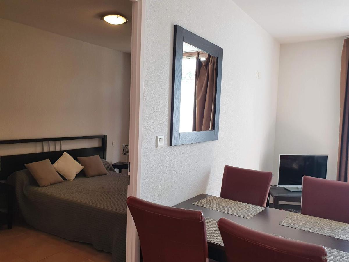 Joli appartement T2 dans résidence avec piscine, hammam et parking gratuits Carcassonne Extérieur photo