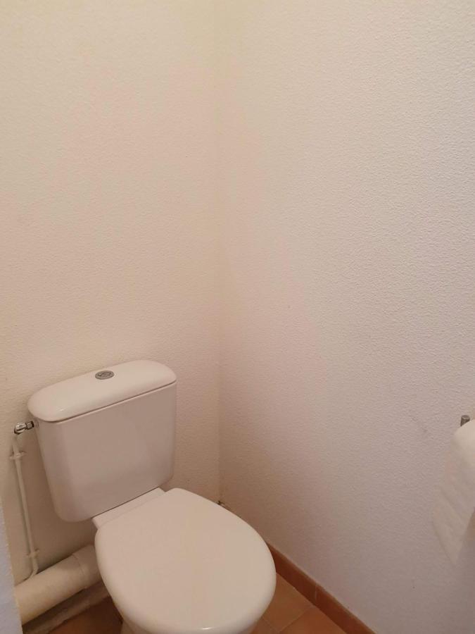 Joli appartement T2 dans résidence avec piscine, hammam et parking gratuits Carcassonne Extérieur photo