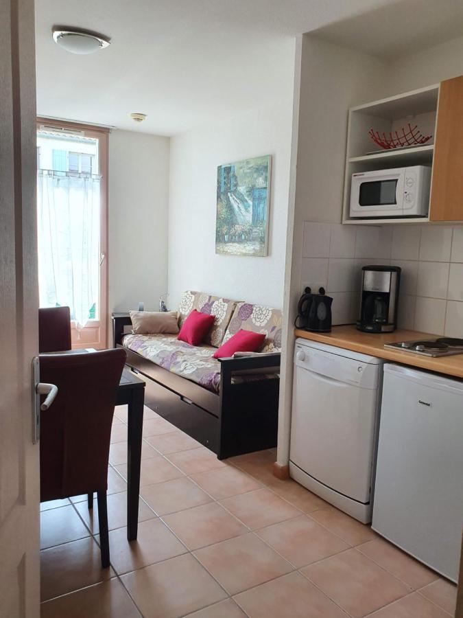 Joli appartement T2 dans résidence avec piscine, hammam et parking gratuits Carcassonne Extérieur photo