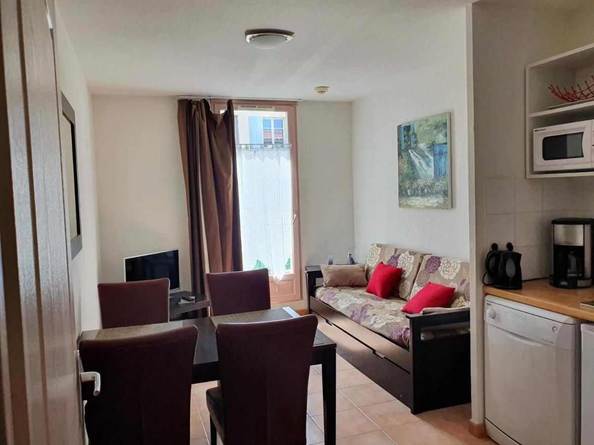 Joli appartement T2 dans résidence avec piscine, hammam et parking gratuits Carcassonne Extérieur photo