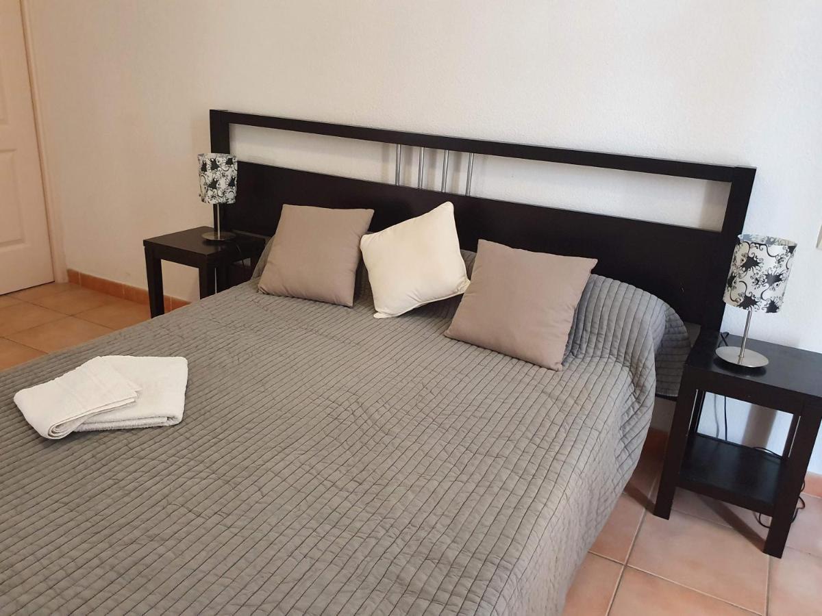 Joli appartement T2 dans résidence avec piscine, hammam et parking gratuits Carcassonne Extérieur photo