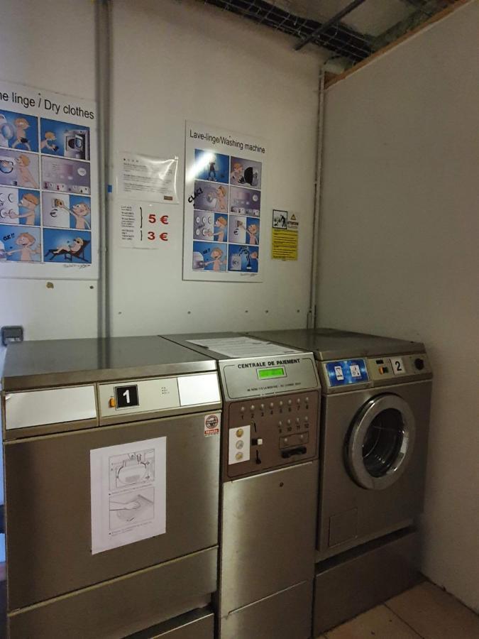 Joli appartement T2 dans résidence avec piscine, hammam et parking gratuits Carcassonne Extérieur photo